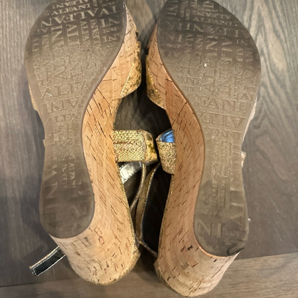Alfani Jersey‎ Cork Wedge Gold Reptile Pattern Strappy Sandals Shoes Size 8M - Picture 6 of 11